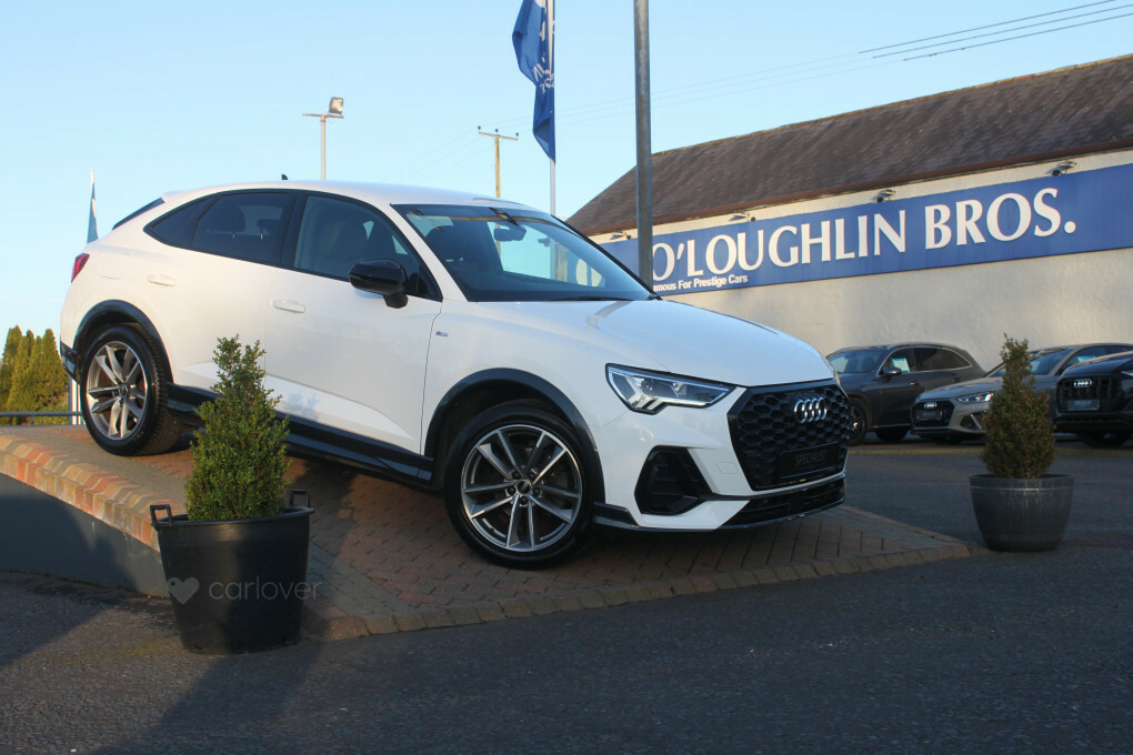 Audi Q3 Sportback 35 Tfsi Mhev S Line Black Edition Semi-a YA72NSV #2