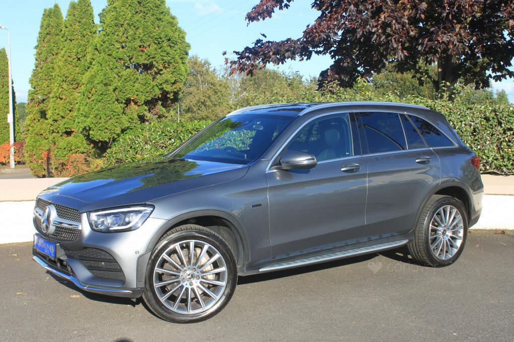 Mercedes-Benz GLC Class 300 Amg Line Premium De 4Matic 