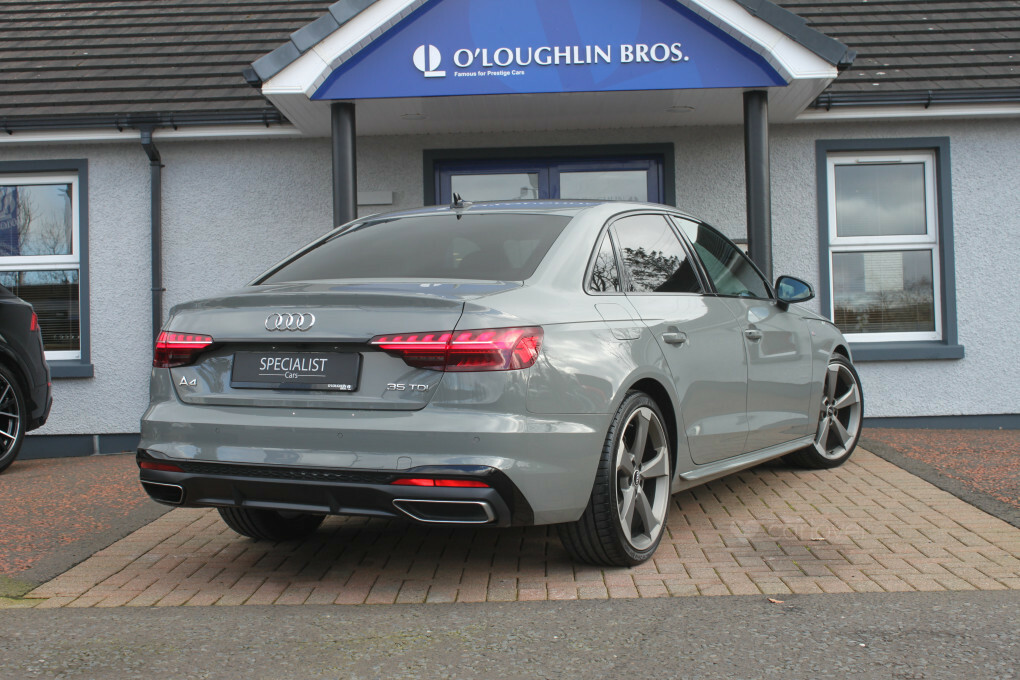 Audi A4 S Line Black Edition 35 Tdi Mhev B6FSG #5