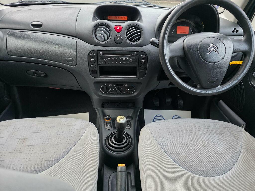 Citroen C3 1.4I Desire Green #3
