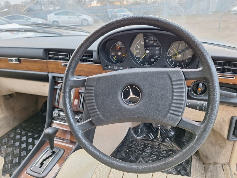 Mercedes-Benz 1.8 Roadster Yellow #16