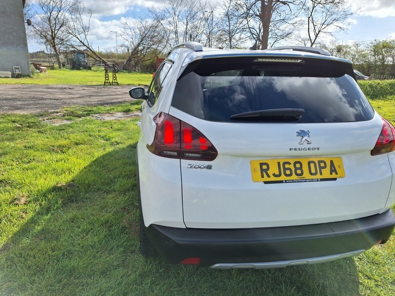 Peugeot 2008 1.2 Puretech Allure Eat RJ68OPA White #4
