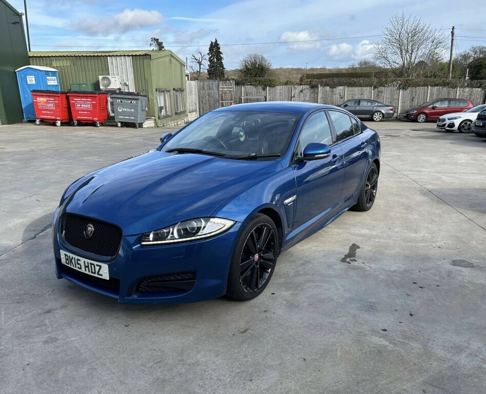 Jaguar XF Saloon 2.2 D R-sport Black 2015 Blue