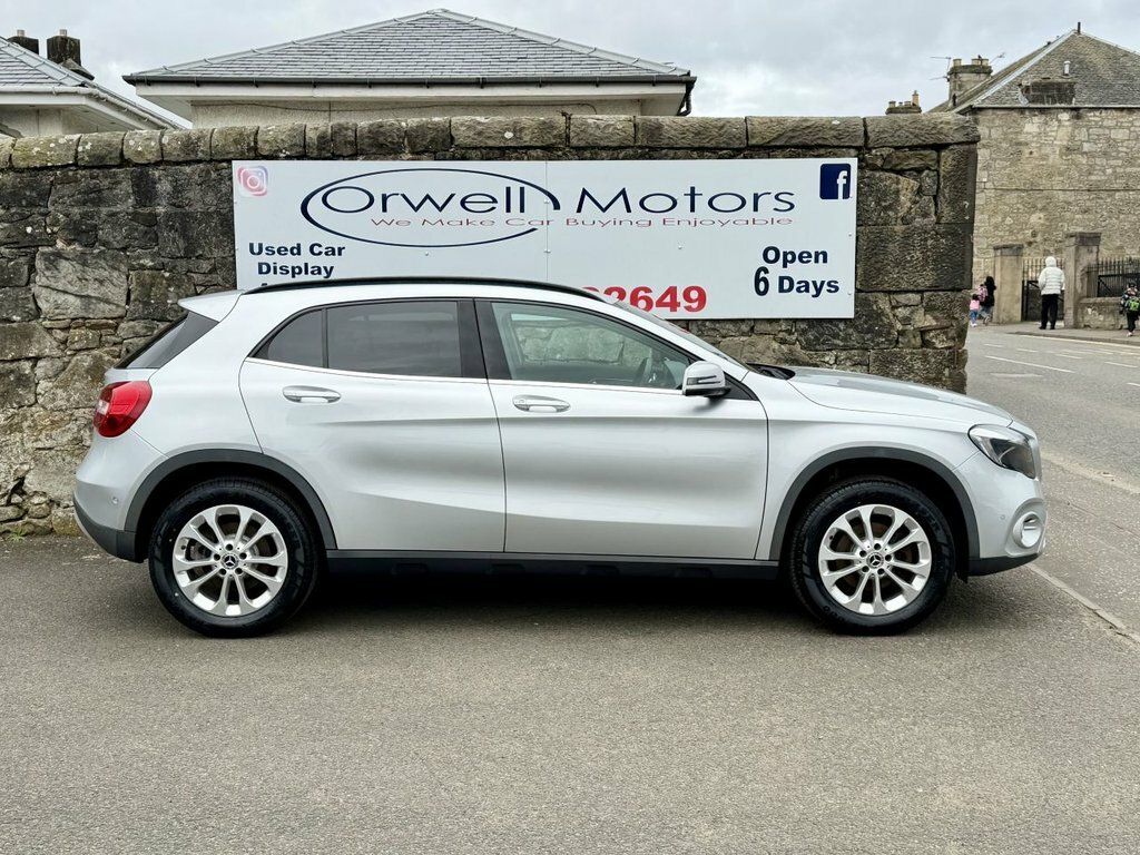 Mercedes-Benz GLA Class 1.6L Se SP68OPV Silver #2