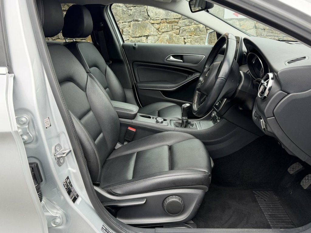 Mercedes-Benz GLA Class 1.6L Se SP68OPV Silver #5