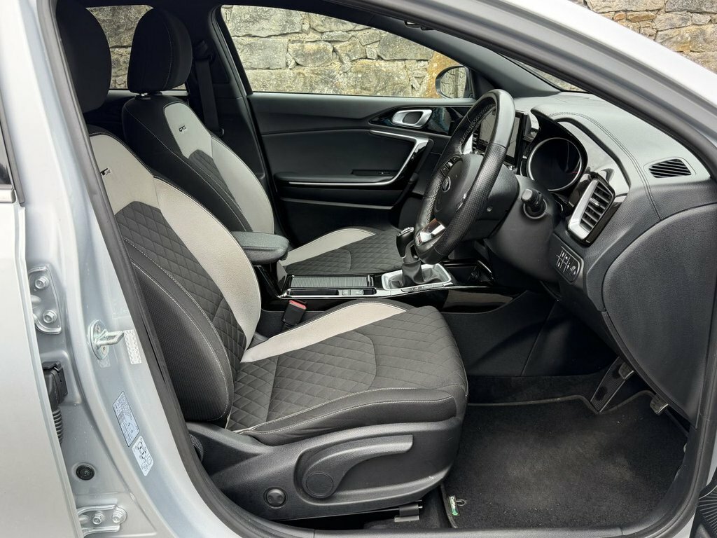Kia Proceed 1.5L Gt-line ST21NND Silver #5