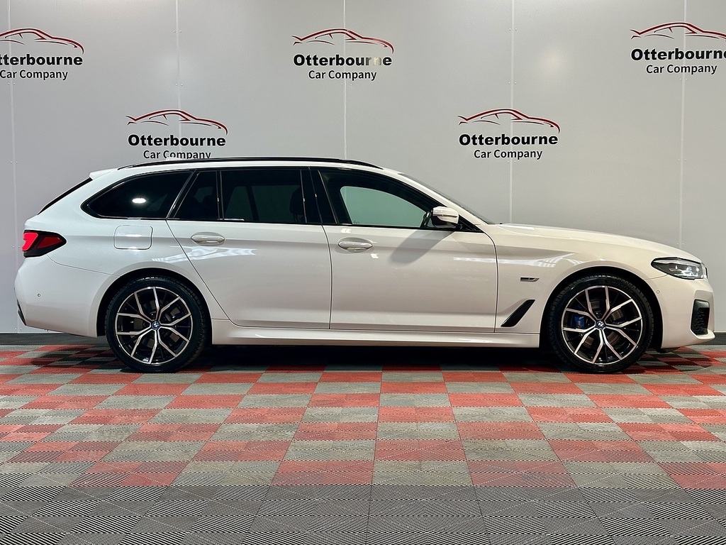 BMW 5 Series 530E M Sport YE71SDO White #5