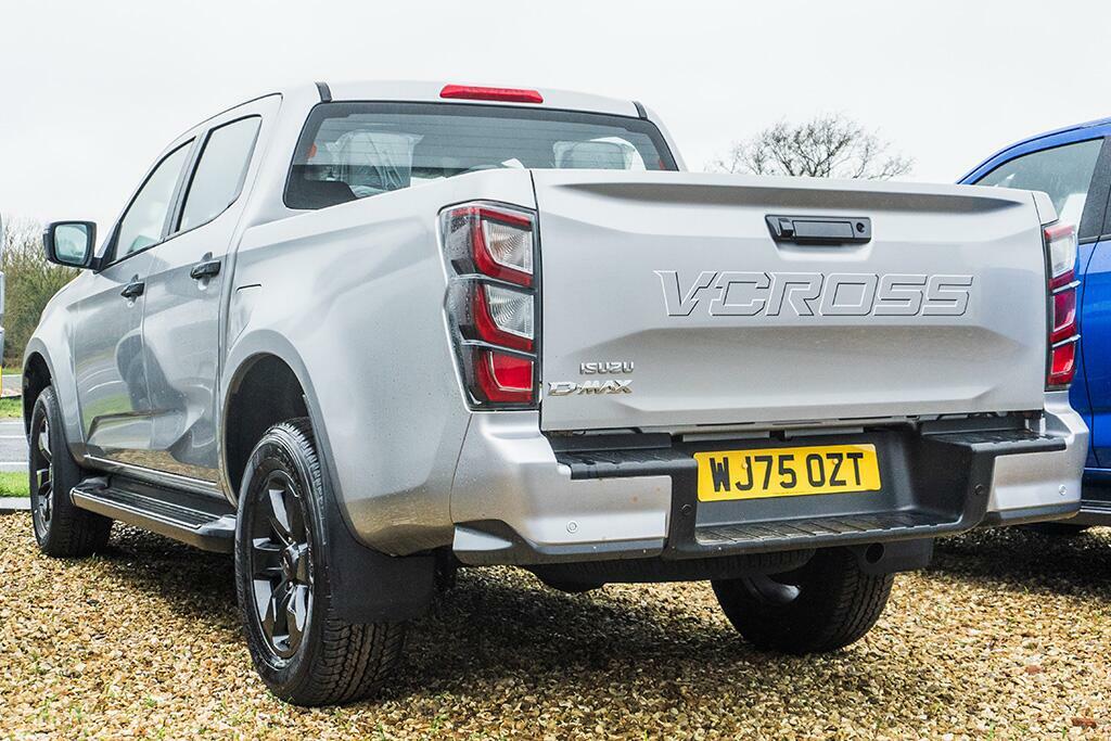 Isuzu D-Max 1.9 Td V-cross Pickup Double Cab Silver #2