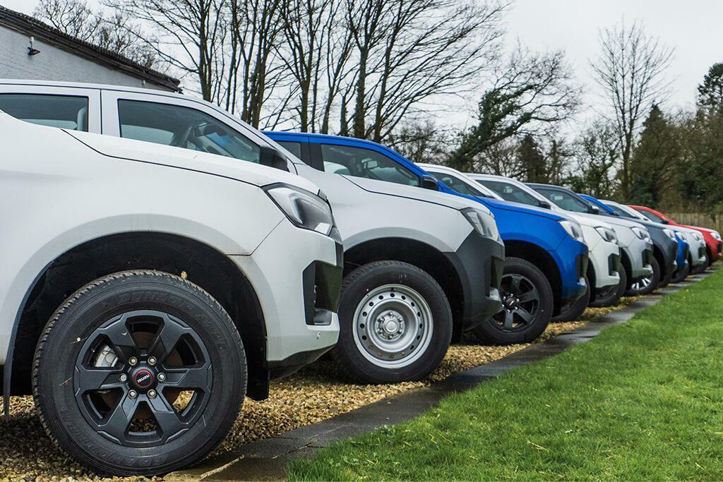 Isuzu D-Max 1.9 Td V-cross Pickup Double Cab 4 Silver #5