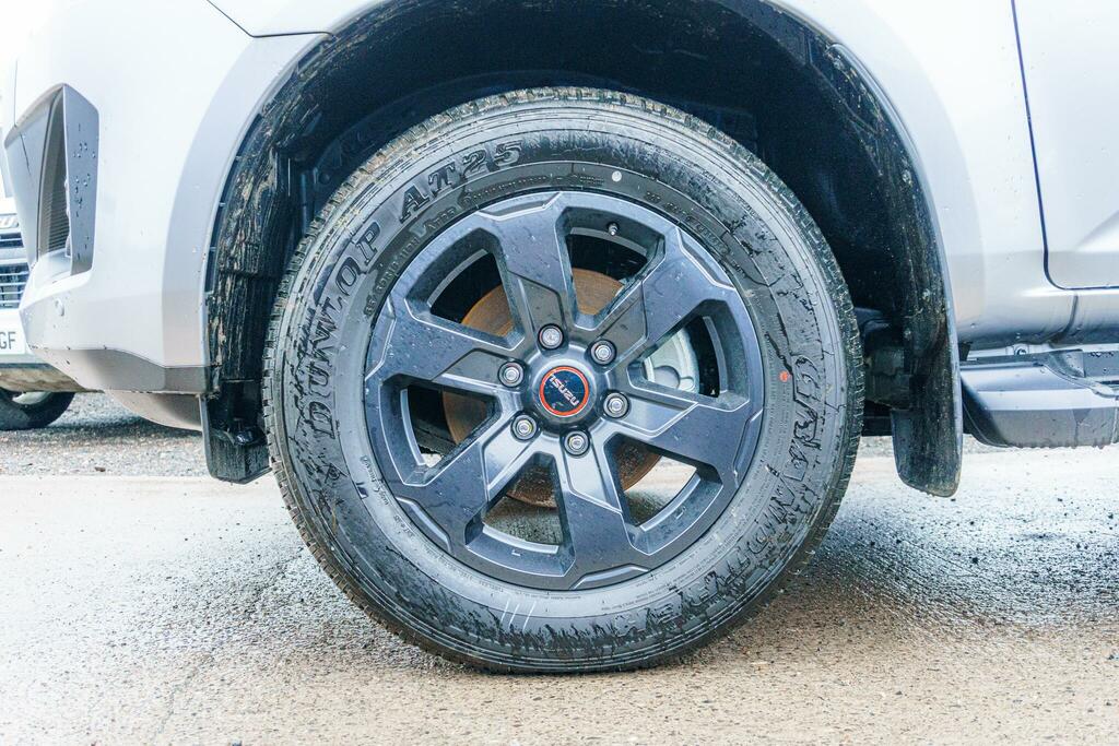 Isuzu D-Max 1.9 Td V-cross Pickup Double Cab 4 Silver #5