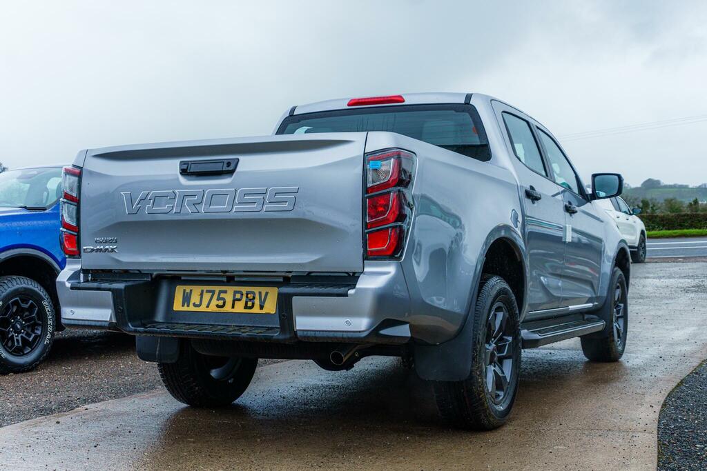 Isuzu D-Max 1.9 Td V-cross Pickup Double Cab 4 Silver #4