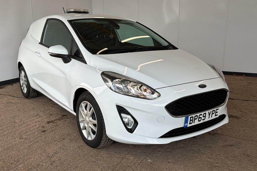 Ford Fiesta 1.5 Tdci Car Derived Van Euro 6 White