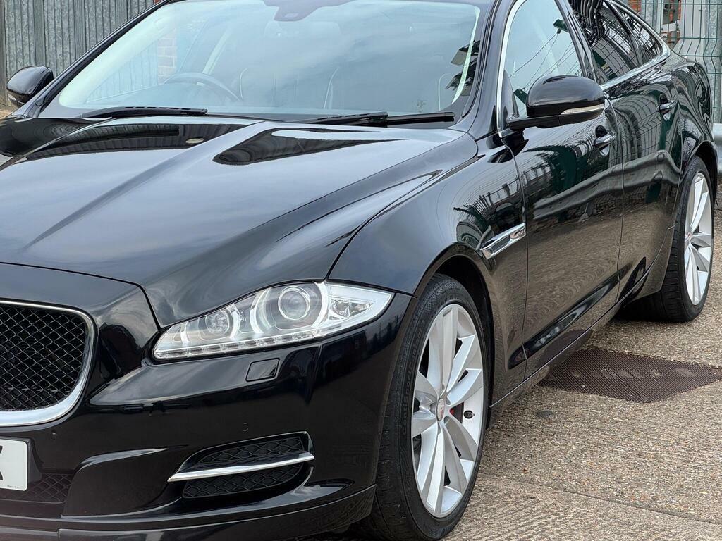 Jaguar XJ 3.0D V6 Portfolio Euro 5 S S OV15SUX Black #6