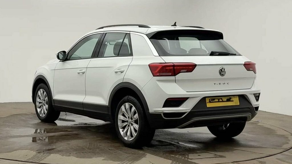 Volkswagen T-Roc 1L Se GF70FKM White #2