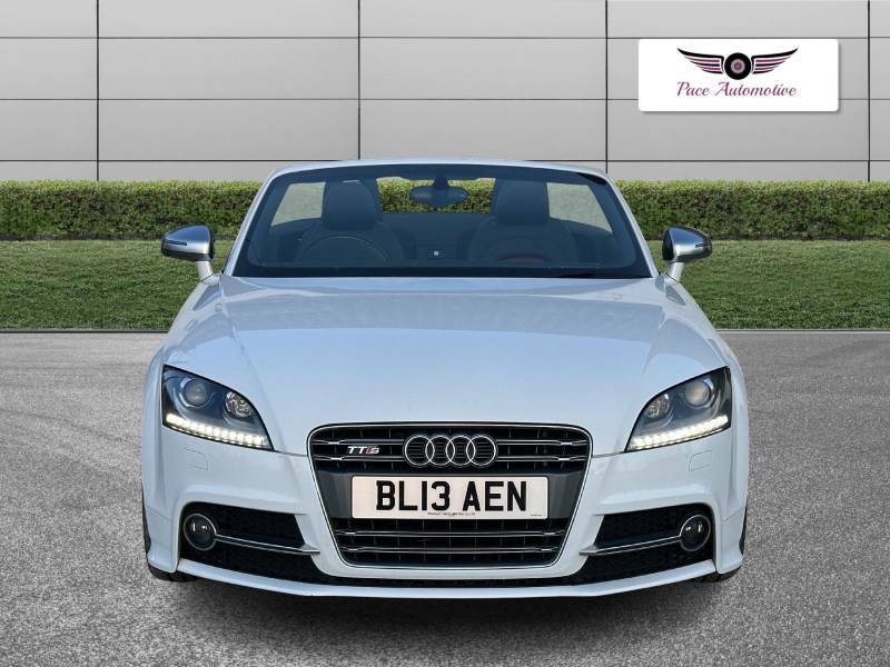 Audi TTS 2.0 Tfsi Black Edition Roadster S Tronic Quattro E White #5