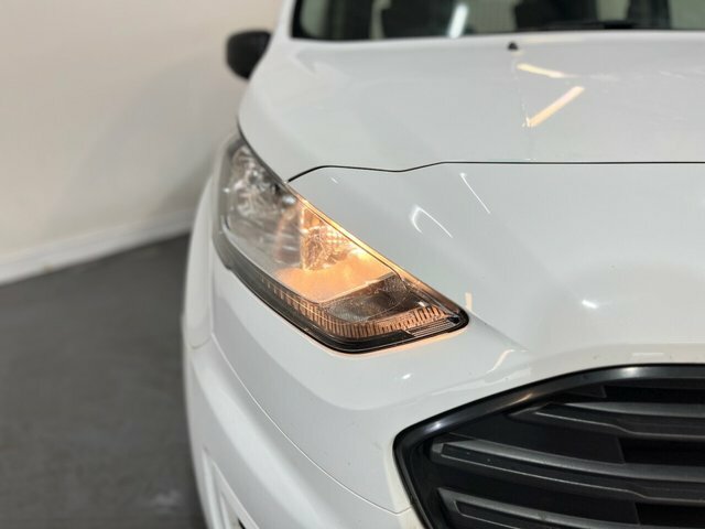 Ford Transit Connect 1.5 220 Ecoblue Trend Crew Van Double Cab 6Dr Dies BG70NXY White #5