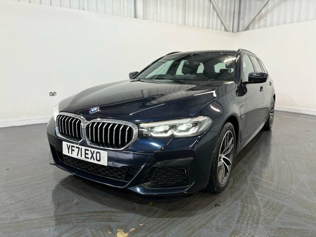 BMW 5 Series 2.0 530E 12Kwh M Sport Touring Plug-in YF71EXO Black #3