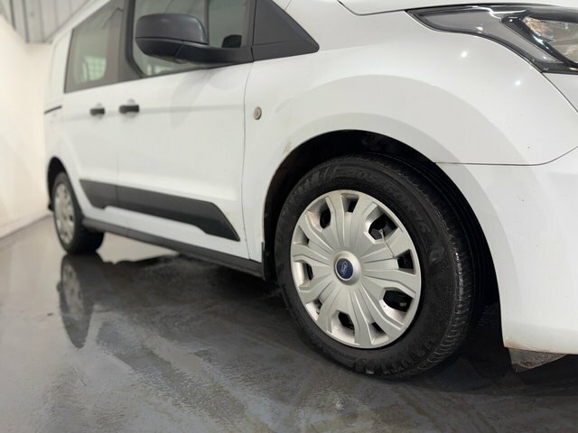 Ford Transit Connect 1.5 220 Ecoblue Trend Crew Van Double Cab 6Dr Dies BN71YDZ White #5