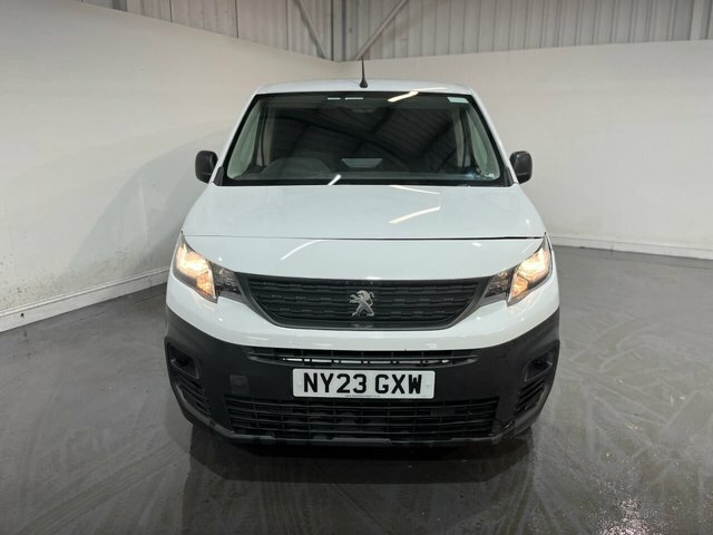 Peugeot Partner 1.5 Bluehdi 1000 Professional Premium Standard P NY23GXW White #2