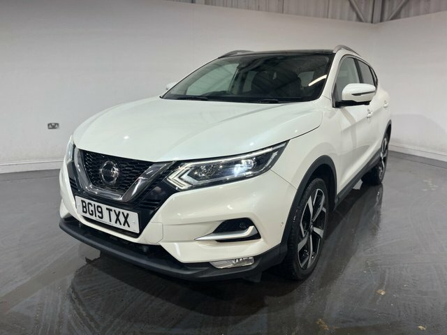 Nissan Qashqai 1.5 Dci Tekna 114 Bhp BG19TXX White #3