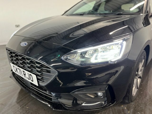 Ford Focus 1.5 Ecoblue St-line Hatchback Eu CK71RJO Black #4