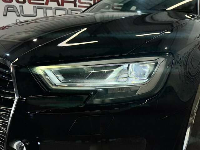Audi A3 1.5 Tfsi Cod 35 S Line Sportback Black #4