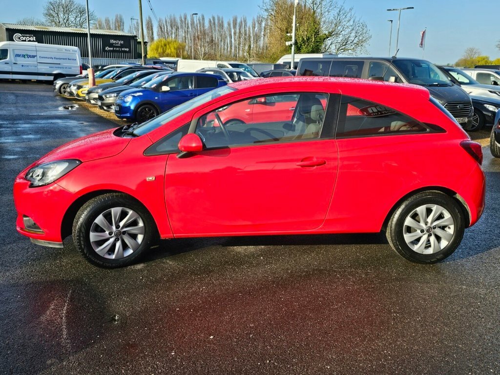 Vauxhall Corsa 1.4L Design DT19EZO Red #6