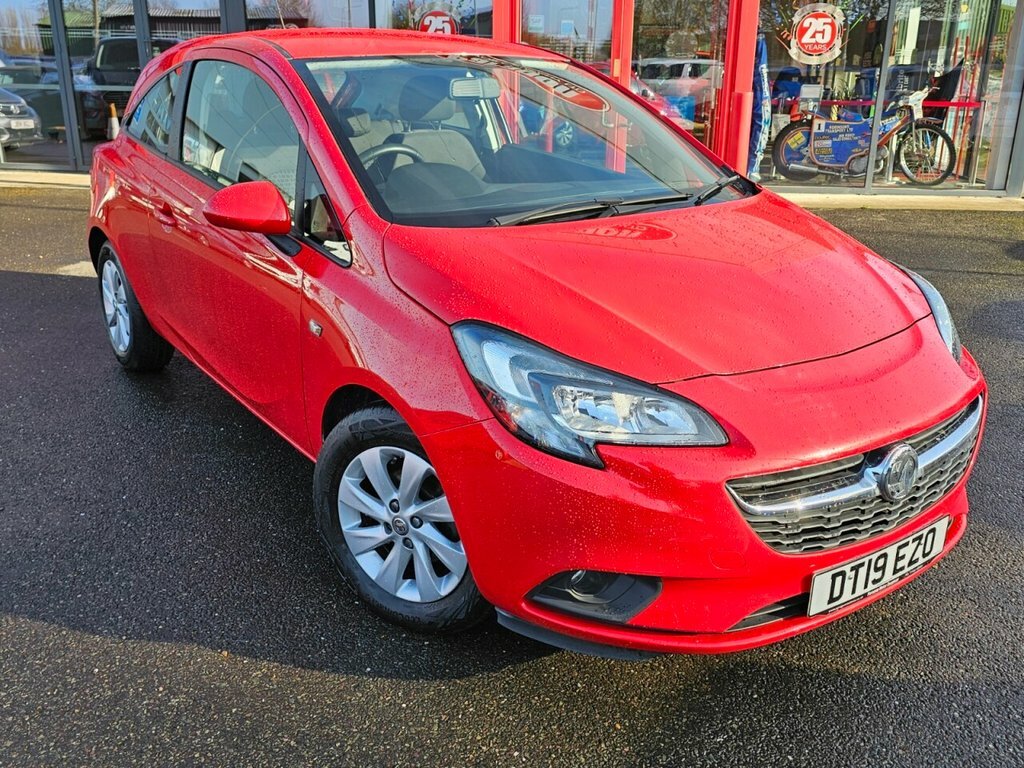 Vauxhall Corsa 1.4L Design Red