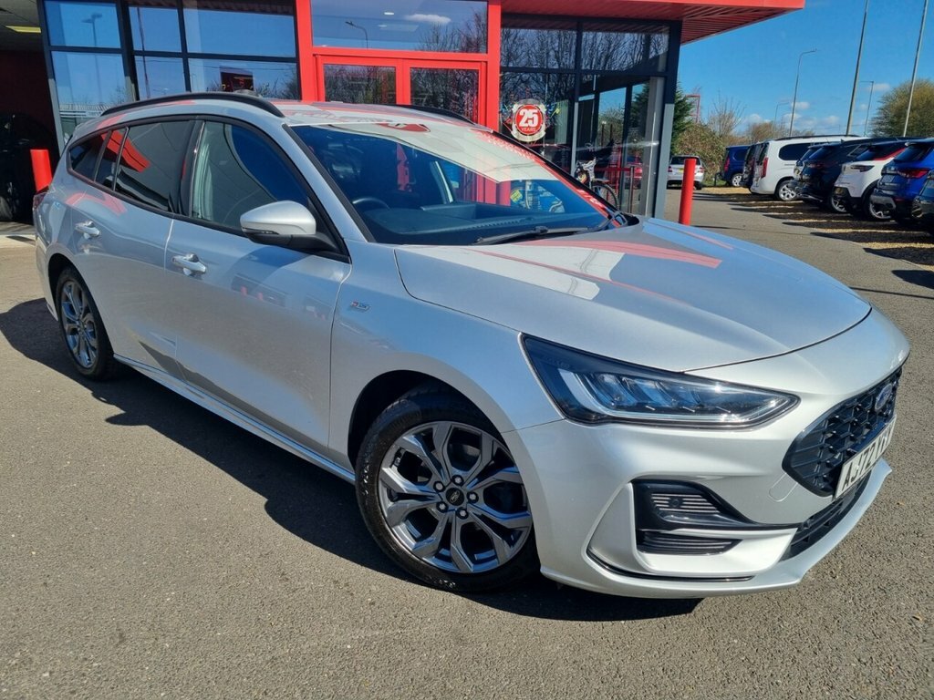 Ford Focus 1L St-line Silver