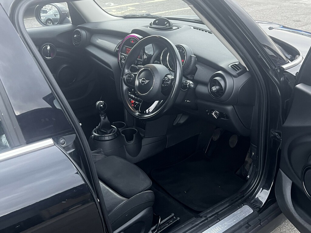 Mini Hatch Hatchback 1.5 5-Door Hatch Cooper D 2016 KF16LLC Black #5