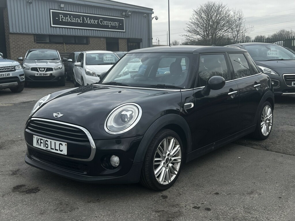 Mini Hatch Hatchback 1.5 5-Door Hatch Cooper D 2016 Black
