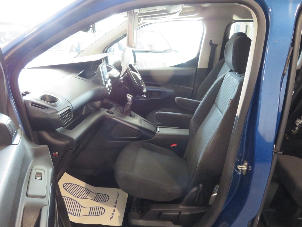 Peugeot Rifter Mpv SF69GRX Blue #5
