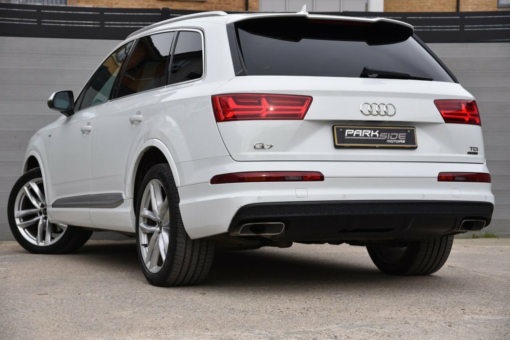 Audi Q7 3L S Line SJ65LDW White #3