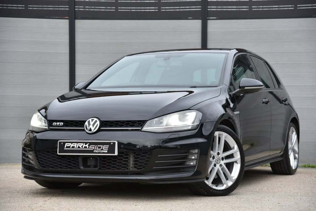 Volkswagen Golf 2L Gtd NJ64HHW Black #5