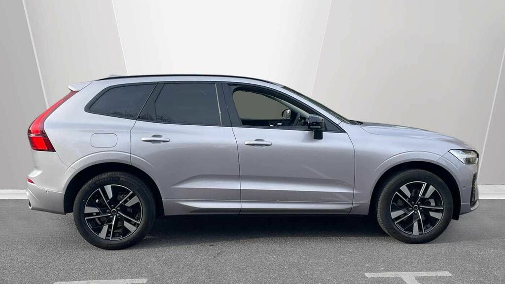 Volvo XC60 2.0 B5p Plus Dark Awd Geartronic WJ75XWH Silver #3