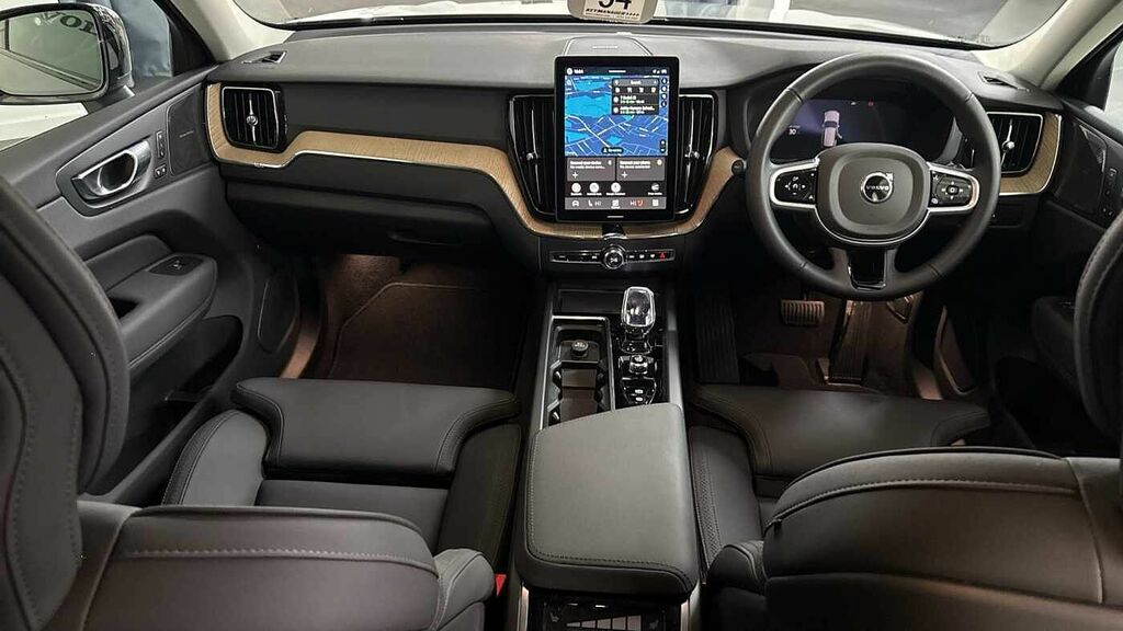 Volvo XC60 Plus, B5 Awd Mild Hybrid, Dark WF75CDZ Grey #5