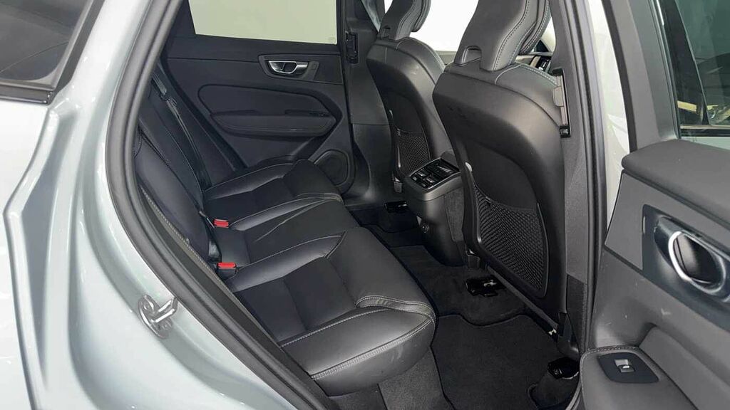Volvo XC60 Plus, B5 Awd Mild Hybrid, Dark WF75CNY Grey #6