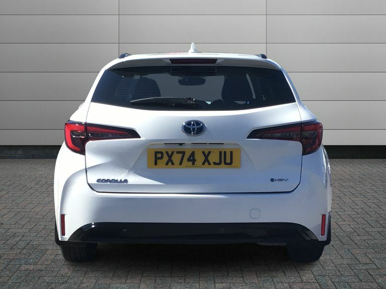 Toyota Corolla 1.8 Vvt-i Hybrid 140 Commercial White #4
