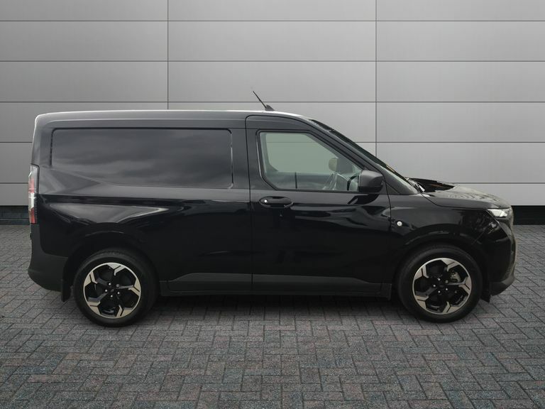 Ford Transit Courier Trend Van 43Kwh Drive 136Ps Fwd 1 Speed A SM25YJV Black #5