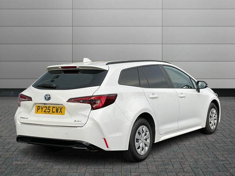 Toyota Corolla 1.8 Vvt-i Hybrid 140 Commercial PY25CWX White #2
