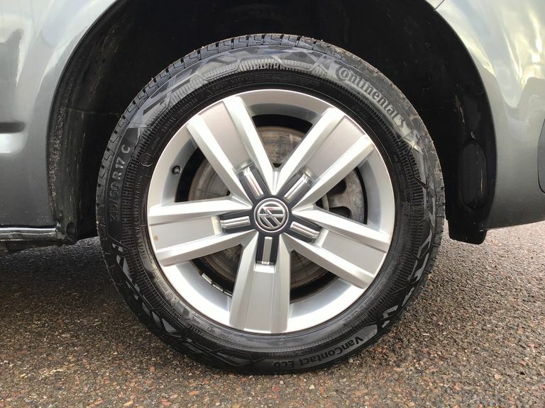 Volkswagen Transporter 2.0 Bitdi 204 Highline Kombi Van 4Motion Dsg AF24DTX Grey #4