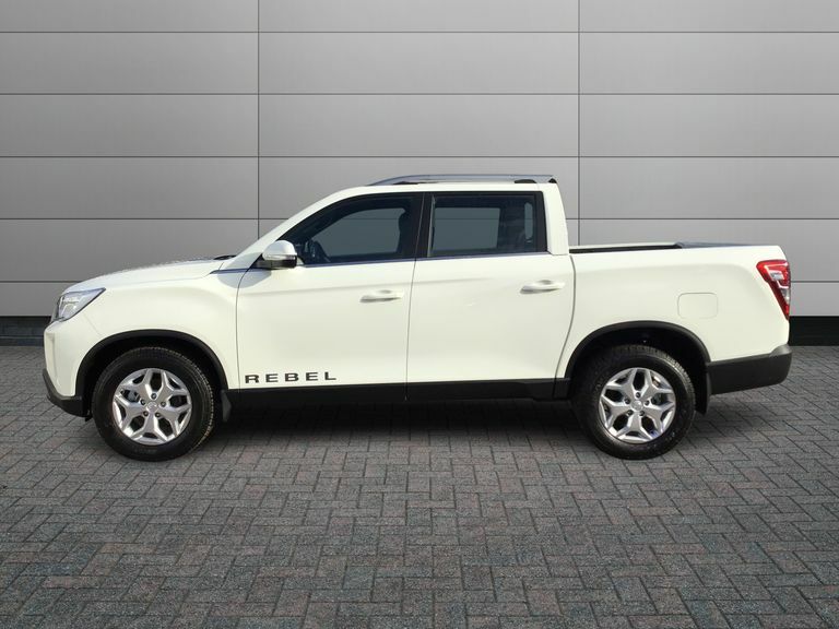 SsangYong Musso 2.2 Double Cab Pick Up Rebel White #6