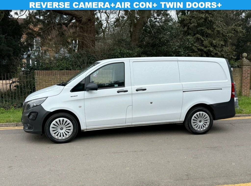 Mercedes-Benz eVito Mpv YK72EWW White #2
