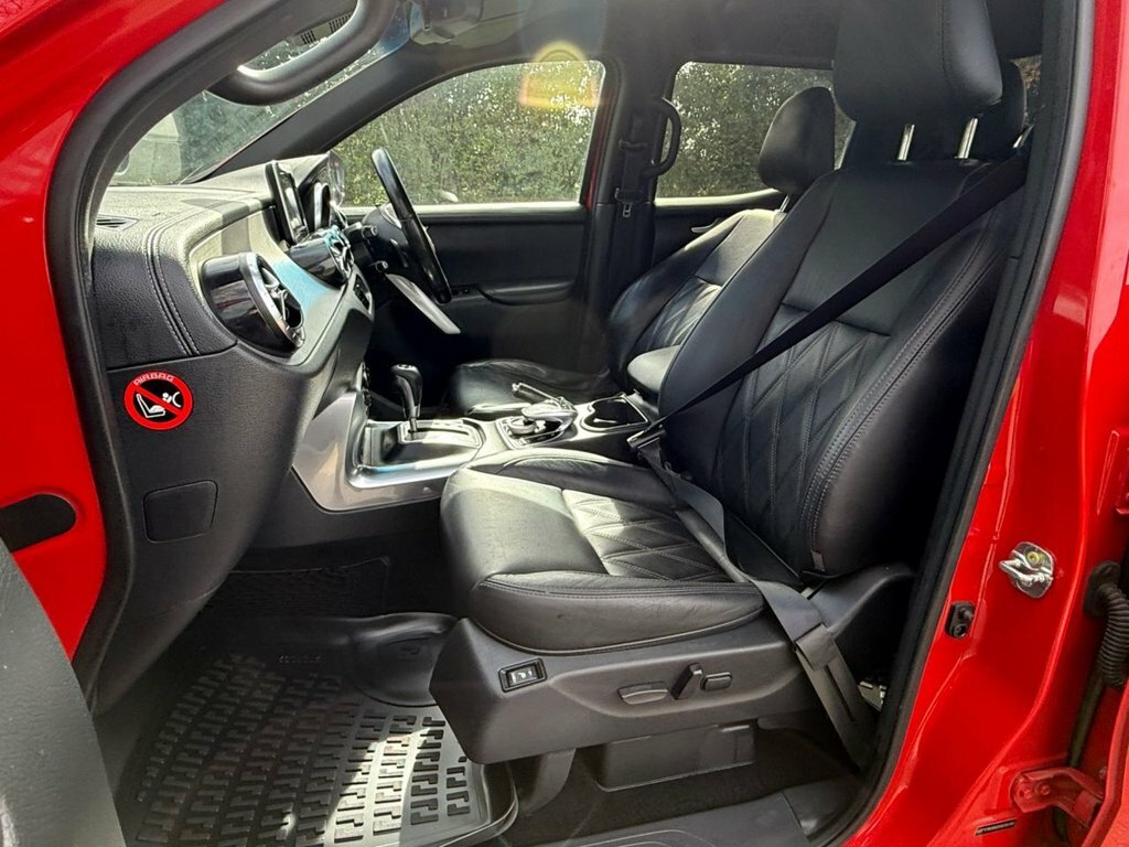 Mercedes-Benz X Class 3L Power YJ19OLP Red #4