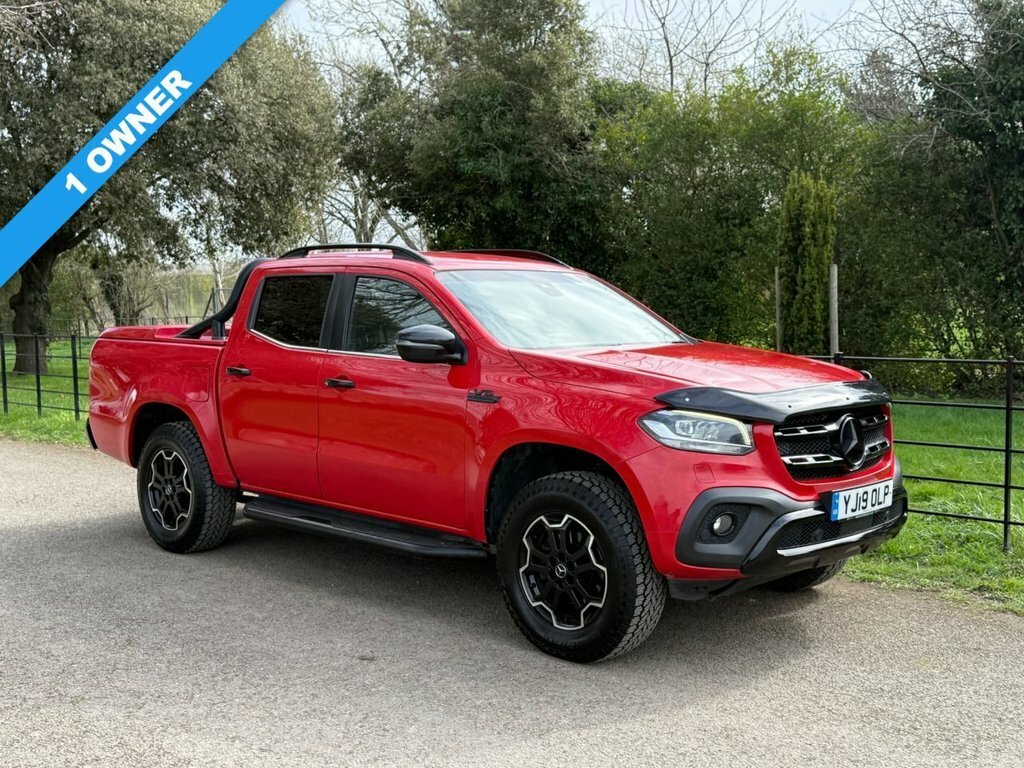 Mercedes-Benz X Class 3L Power YJ19OLP Red #2
