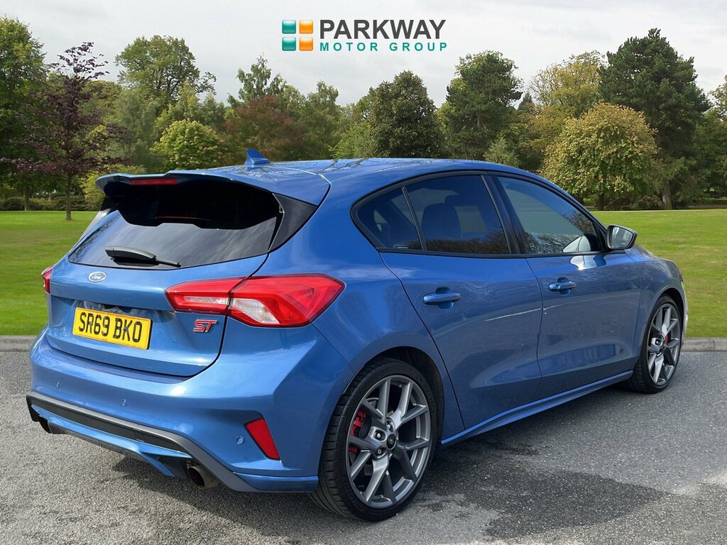 Ford Focus Hatchback SR69BKO Blue #4