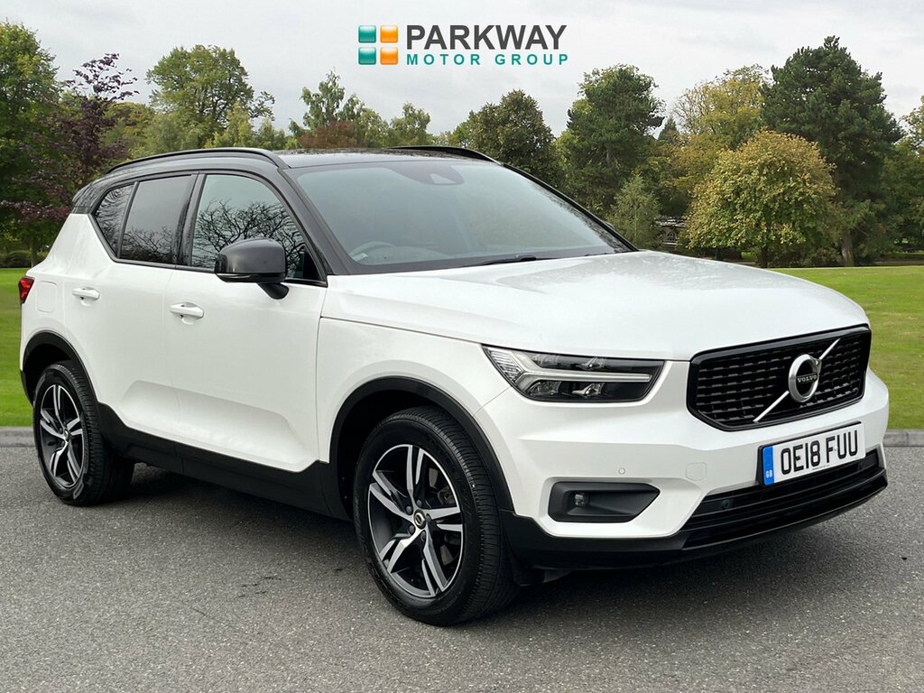 Volvo XC40 Suv White