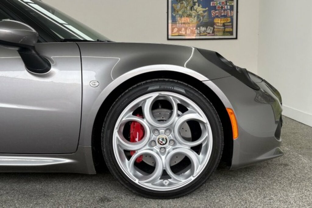 Alfa Romeo 4C Coupe 2dr Red #41