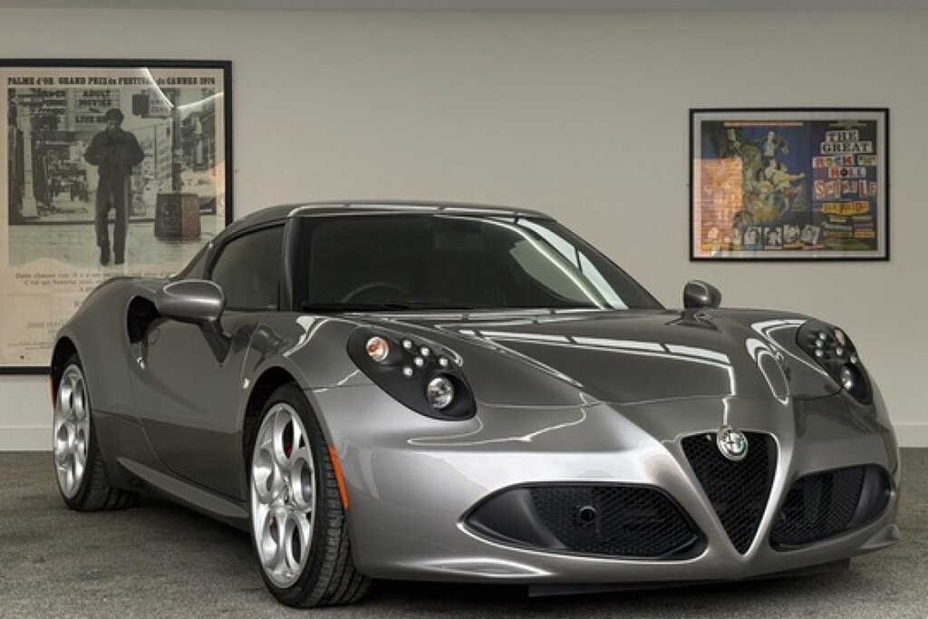 Alfa Romeo 4C Coupe 2dr Red #17