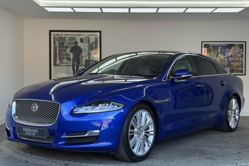 Jaguar XJ 3.0 D Portfolio Saloon Blue #3